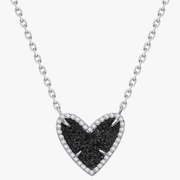 NEW 18K White Gold Plated Chain Elegant Silver Heart Necklace